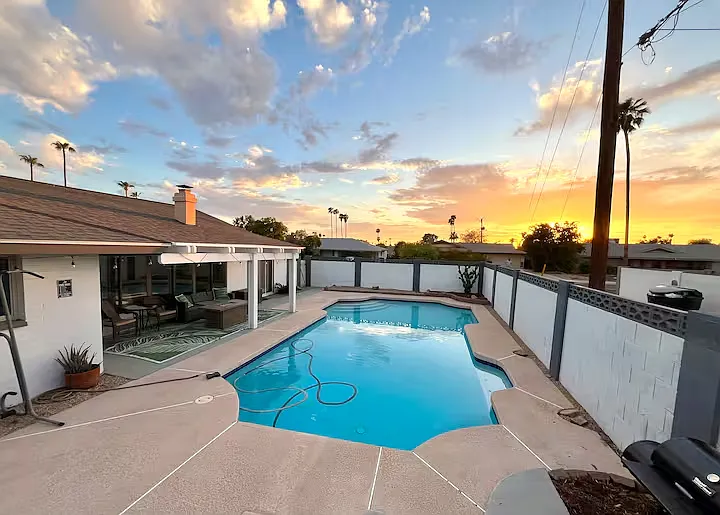 1104 E Campus Dr