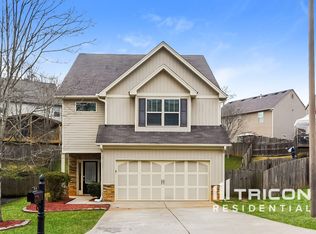 104 Bethany Manor Dr, Ball Ground, GA 30107