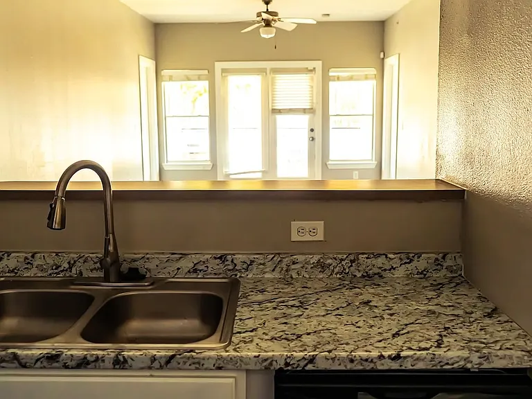 1901 Crossing Pl #2103 — Photo 16