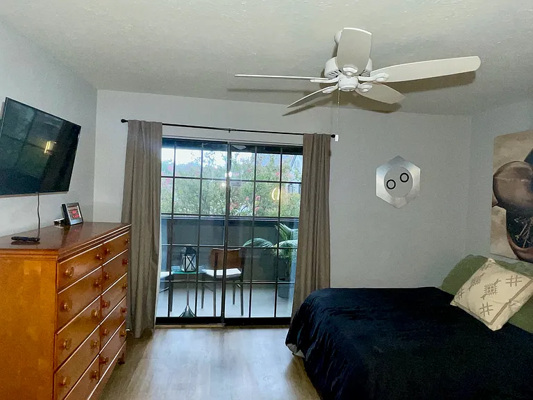 1510 W North Loop Blvd #324 — Photo 13
