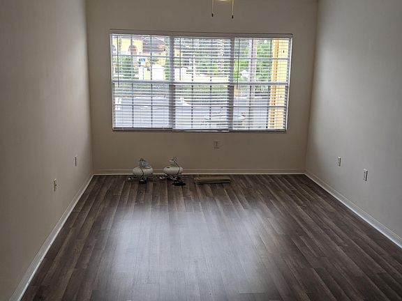 3rd image of 5401 Bentgrass Dr Unit 110