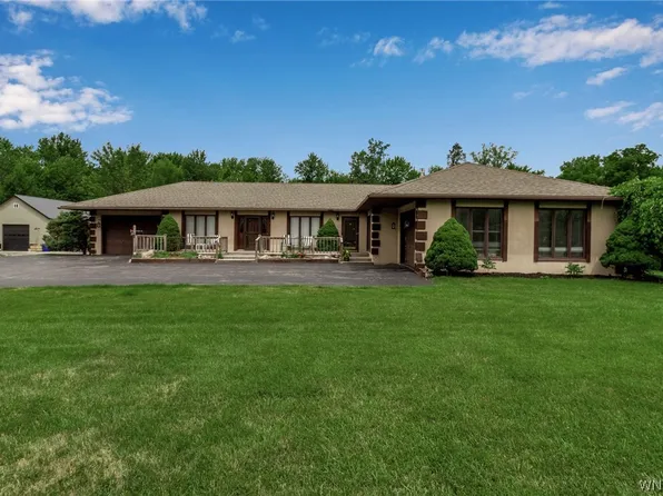 9400 Wehrle Dr, Clarence, NY 14031