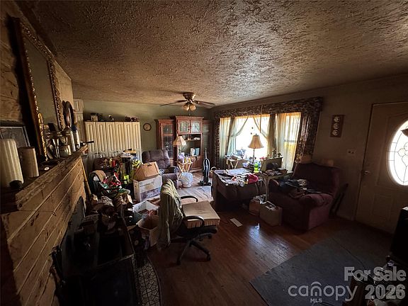 2nd image of 2409 Kanuga Rd