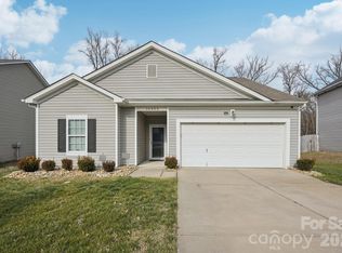 10323 Kempsford Dr, Charlotte, NC 28262