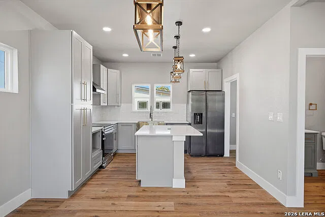 2 bed, 2.5 bath, 1224 sqft, $1,800 — Photo 3