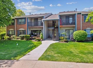 233 Irving Pl, Basking Ridge, NJ 07920