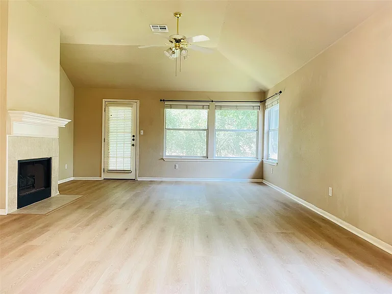 5700 Lomita Verde Cir — Photo 5