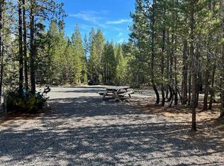 9 Surveyor Rd, Crescent, OR 97733