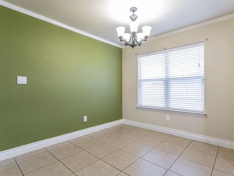 1200 Vanguard Ln — Photo 8