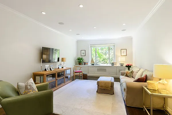 Sold by Compass | media 1