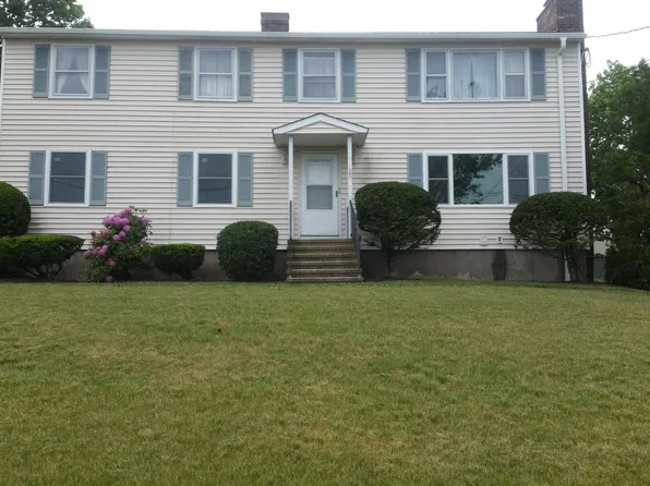 172 S End Rd Floor 1, East Haven, CT 06512