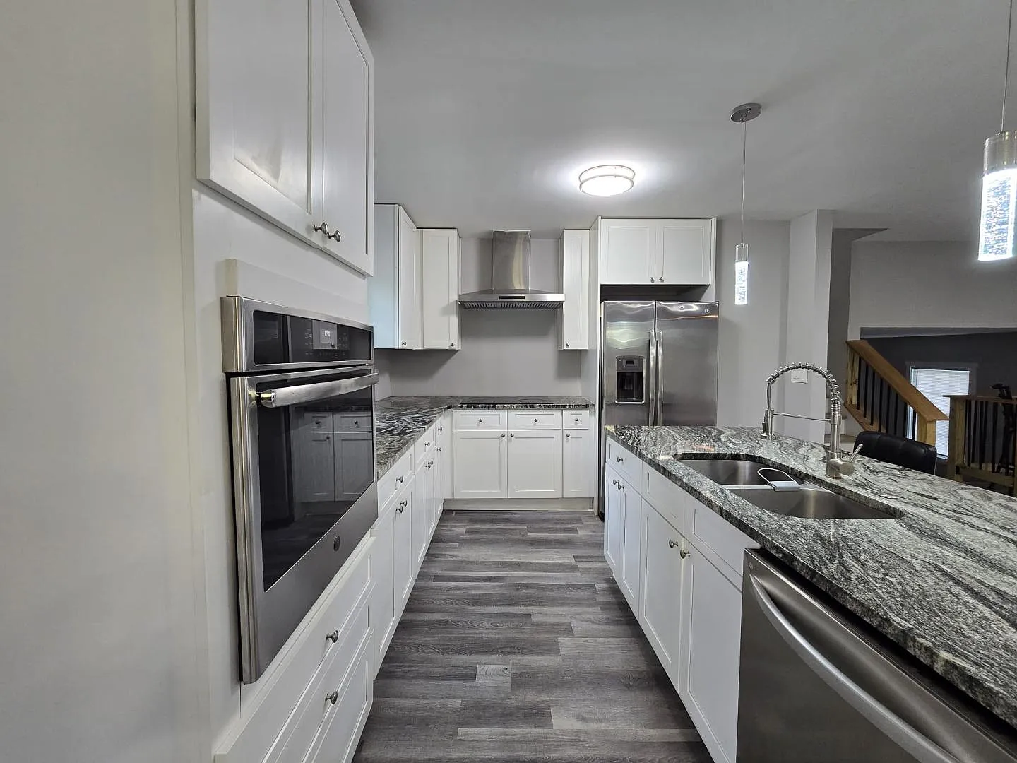 1382 Bennett Rd — Photo 3