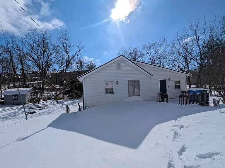 25.5 Woodrow Ave — Photo 38