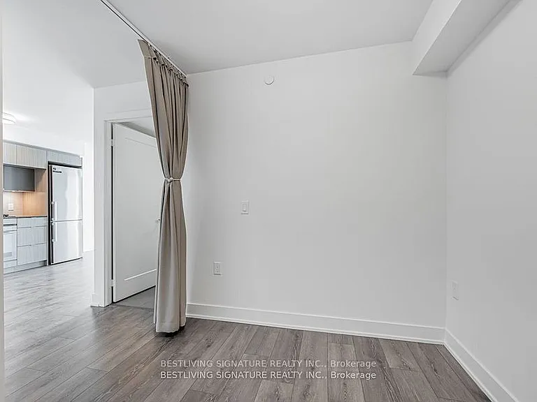 585 Bloor St E #1521 — Photo 13