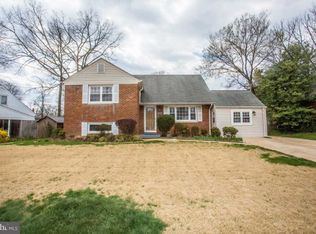 5922 Camberly Ave, Springfield, VA 22150