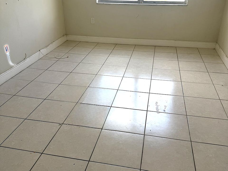 2nd image of 9320 Fontainebleau Blvd APT 509