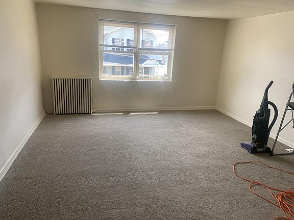 5th image of 248 W 8th St #22
