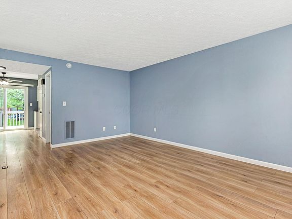 5th image of 889 Noddymill Ln E #33C