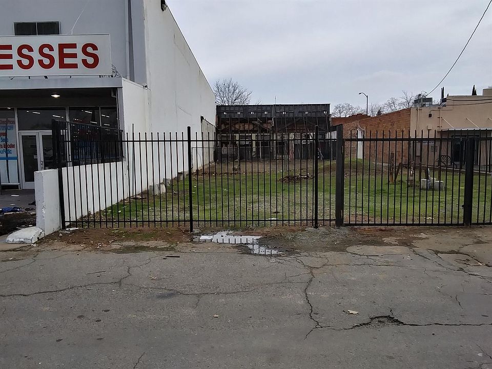 1st image of 2111 Del Paso Blvd