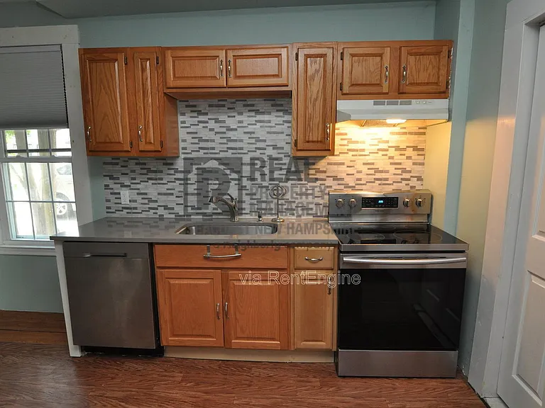 3 Baker St #3 — Photo 3