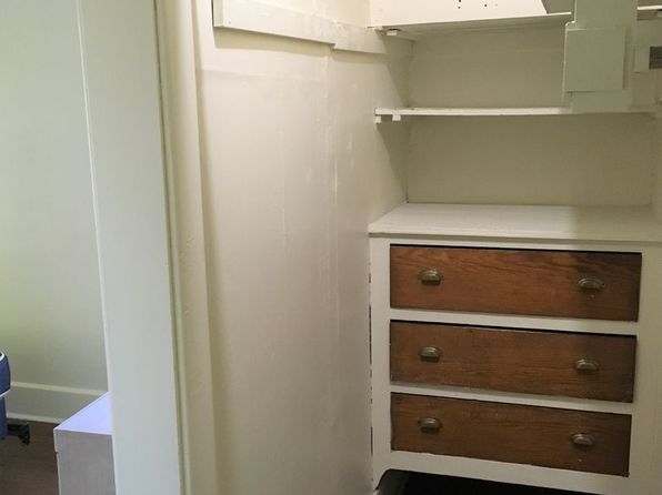 413 W Main St, 413 W Main St APT 2, Urbana, IL 61801