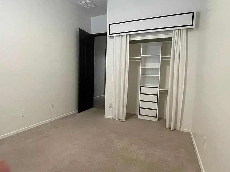 10440 W Cashman Dr — Photo 23