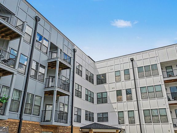 3rd image of 898 Oak St SW Unit 1318