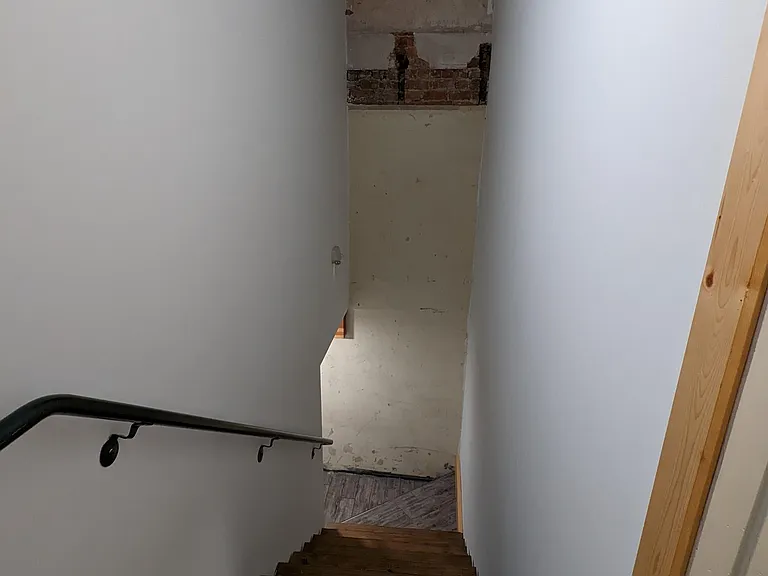 116 E Market St — Photo 23
