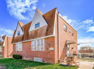 15053 London Rd, Philadelphia, PA 19116