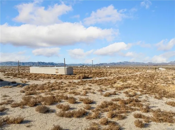37023 Rabbit Springs Rd, Lucerne Valley, CA 92356