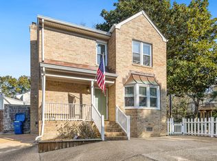 301 Discovery Rd, Virginia Beach, VA 23451