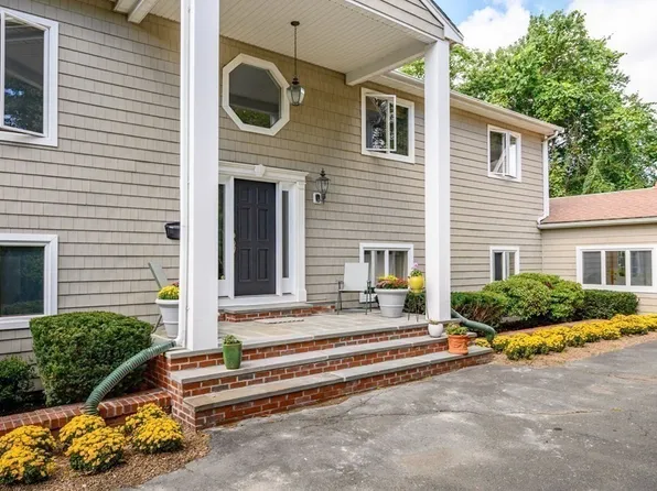 114 Addison St, Braintree, MA 02184