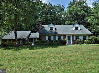 97 Steinmetz Rd, Schwenksville, PA 19473