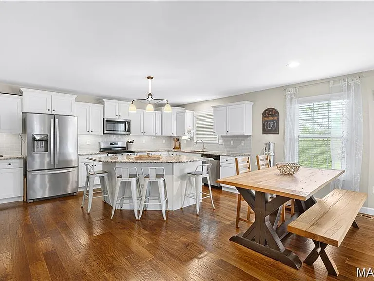 601 Monarch Dr — Photo 11