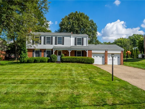 1215 Rolling Meadow Rd, Pittsburgh, PA 15241