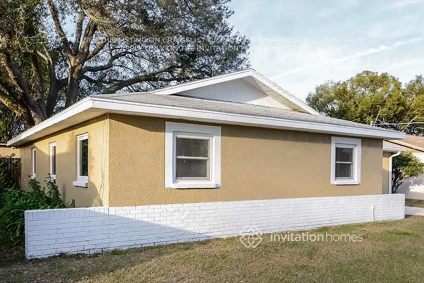 7324 Sequoia Dr Tampa, FL 33637 — Photo 2