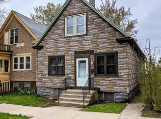421 N 40th St, Milwaukee, WI 53208