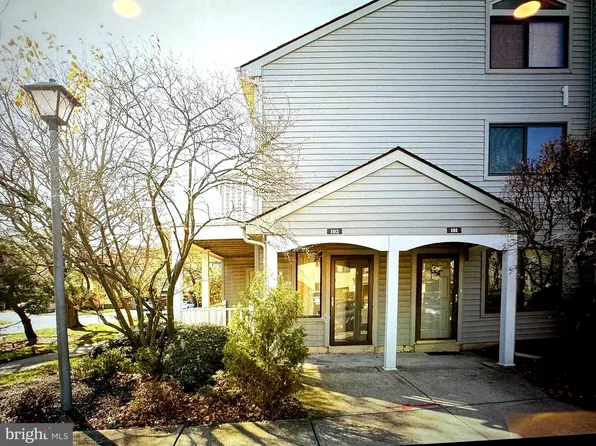 102 Gregorys Way #102, Voorhees, NJ 08043
