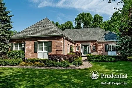 1340 Wild Rose Ln photo 1