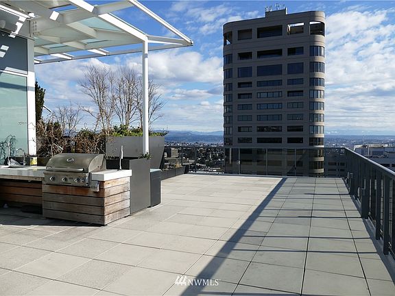 4th image of 1321 Seneca Street #1505