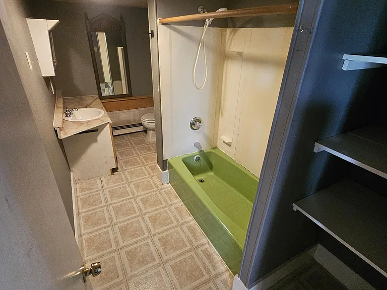 17 Bridge St #4 — Photo 5
