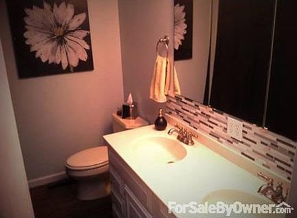 5th image of 932 Carlos Dr