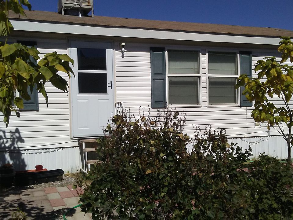 1st image of 301 McDonnell St SE