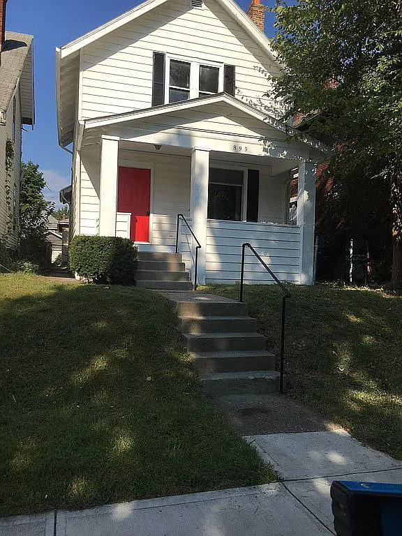 895 S 22nd St photo 1