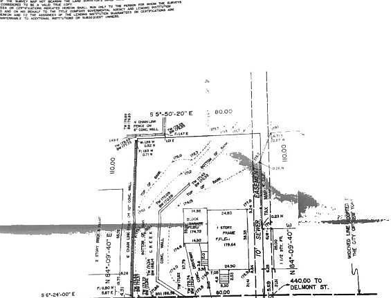 4th image of 151 Roosevelt Ave