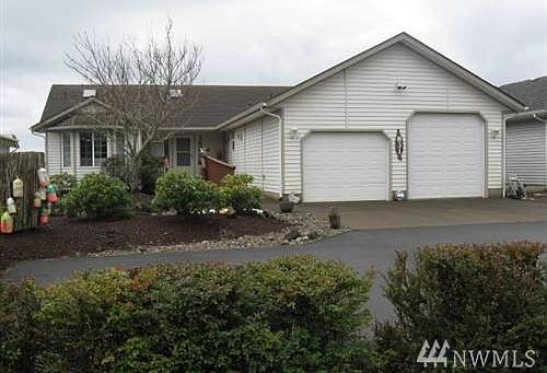 1st image of 831 Wawona Ave SW