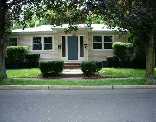 24 Lorain St photo 1