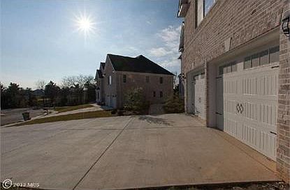 4th image of 6605 Reserves Hill Ct