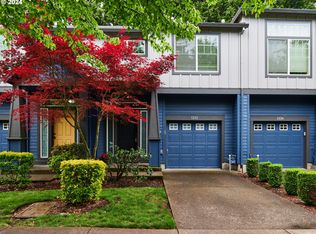 1232 SE Roundelay St, Hillsboro, OR 97123