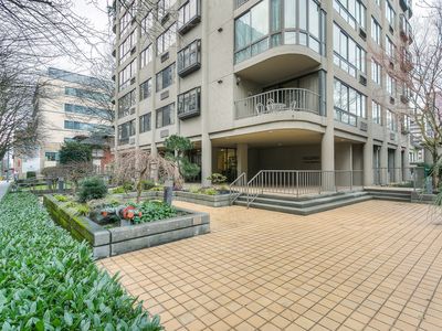 1120 Spring St #1001, Seattle, WA, 98101